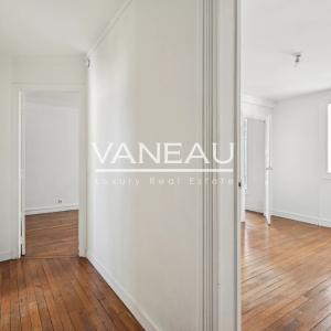 Paris XVe Volontaires - Appartement lumineux en étage élevé