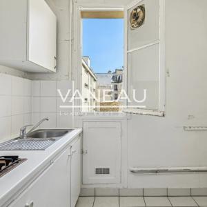 Paris XVe Volontaires - Appartement lumineux en étage élevé