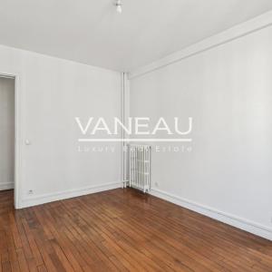 Paris XVe Volontaires - Appartement lumineux en étage élevé