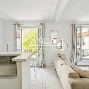 Paris VII - Cler - Charmant pied-à-terre, vue dégagée