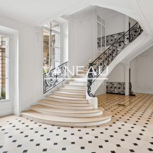 Paris XVIe - Place Victor Hugo
