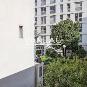 Paris XVe - Lecourbe - Studio lumineux au calme sur cour