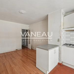 Paris XVIe - Muette - Studio avec balcon à rénover