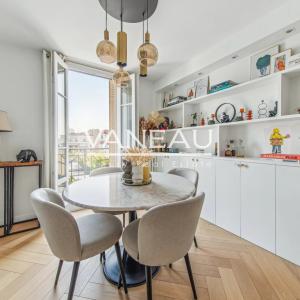 Boulogne Nord - luxueux trois pièces au dernier étage, balcons, 
