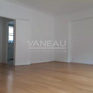 Paris VII - Rue Vaneau - Appartement familial