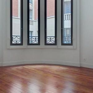 Paris VIII - Appartement en 1er étage avec deux chambres - rue C