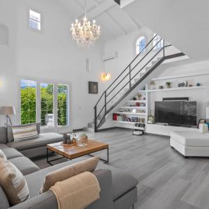 Proche Mougins, Magnifique villa rénovée à vendre