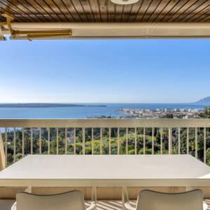 Appartement 4 pièces vue mer à vendre - Cannes Californie