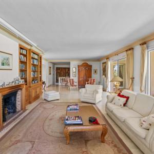 A VENDRE CANNES LE CANNET  VILLA SPACIEUSE DOMAINE PRIVE