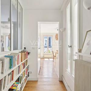 Exclusivité - Paris VIe - Luxembourg/Vavin - Trois pièces traver