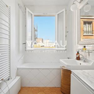 Exclusivité - Paris 6 - Luxembourg/Vavin - Trois pièces traversa