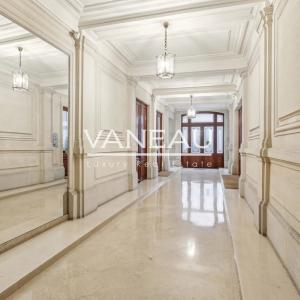 PARIS VIIIe - Triangle d'Or - Magnifique appartement familial et