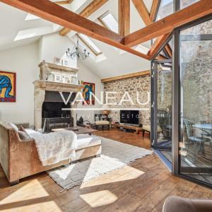 Quatre chambres et une grande pièce de vie