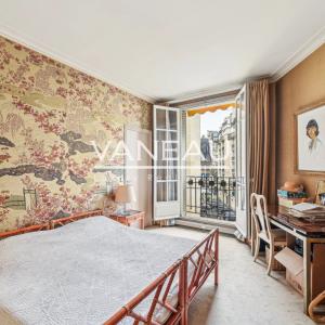 Paris XVI Nord - 197m2 - Beau familial étage élevé, vue dégagée.
