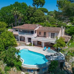 Antibes -  Superbe villa provençale avec belle vue  mer panorami