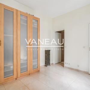 PARIS XVIème - Beaugrenelle-Auteuil - Appartement rénové -