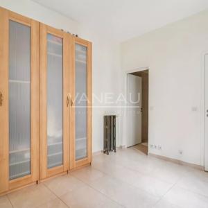 PARIS XVIème - Auteuil - Quai de Seine -Appartement rénové