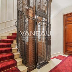 PARIS XVIème - Beaugrenelle-Auteuil - Appartement rénové -