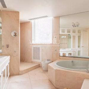 Paris XVIe - OCDE - Spectaculaire appartement de réception allia