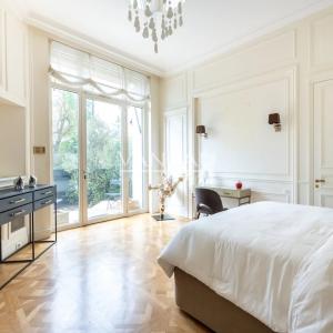 Paris XVIe - OCDE - Superbe duplex familial et de réception avec