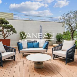 Paris VIIe - Ecole Militaire - Dernier étage + terrasse avec vue
