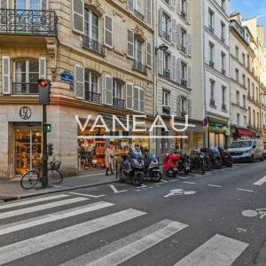 Exclusivité un studio Angle Bac /Grenelle
