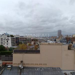 Paris XVIe - Victor Hugo - Deux pièces en dernier étage refait à