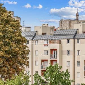 Exclusivité - Paris 15ème 2/3 pièces lumineux refait à neuf.
