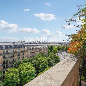 Paris XIVe – dernier étage avec terrasse panoramique