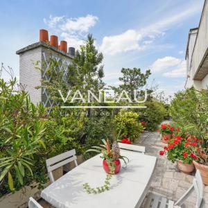Paris XIVe – dernier étage avec terrasse panoramique