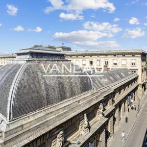 Exclusivité - Paris 6e - Monnaie - Deux pièces avec terrasse