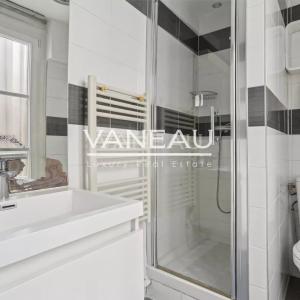 Exclusivité - Paris 6e - Monnaie - Deux pièces avec terrasse