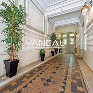 Neuilly - Mairie - Appartement 4 pièces - Charme de l'ancien
