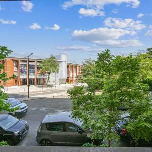 Boulogne-Billancourt - Deux pièces transformable en trois pièces