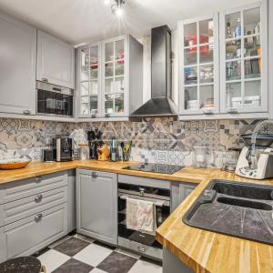 Paris Xème - Bel appartement familial de quatre pièces en parfai