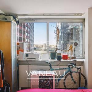 Paris XVe 2 pièces-  Vue Seine - Charles Michels