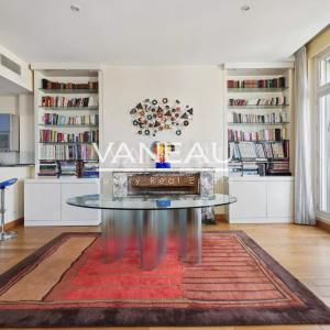Paris XVI Longchamp, appartement familial en étage élevé.