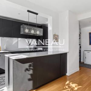 Appartement familial en dernier étage avec quatre chambres
