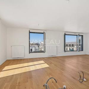 Appartement avec terrasses au dernier étage