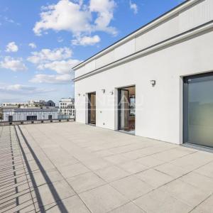 Appartement avec terrasses au dernier étage