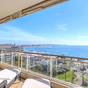 Cannes Croisette Appartement d'exception vue mer à vendre