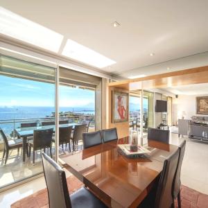 Cannes Croisette Appartement d'exception vue mer à vendre