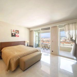 Cannes Croisette Appartement d'exception vue mer à vendre