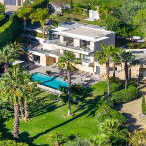 SUPER CANNES VILLA CONTEMPORAINE VUE MER A VENDRE