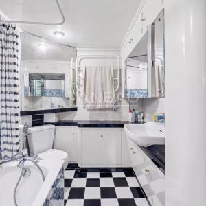 Paris IV- Ile Saint-Louis- Charmant appartement de 64m² avec vue
