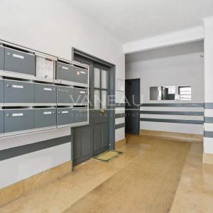 Paris XVIIIème - Grandes Carrières - Bel appartement de sept piè