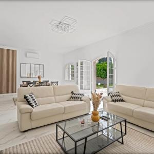 Mougins - Villa entièrement rénovée avec Tennis à vendre