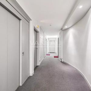 Paris XVe - Mirabeau/Convention -  trois pièces en parfait état