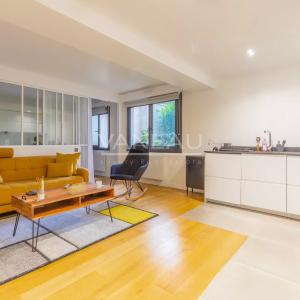 Paris XVe - Balard -  trois pièces en parfait état