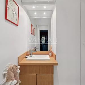 PARIS XVIe - Suchet - Raffet -  Etage élevé, vues dégagées.